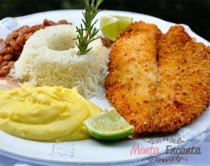 FILÉ DE PEIXE + PURÊ DE BATATAS