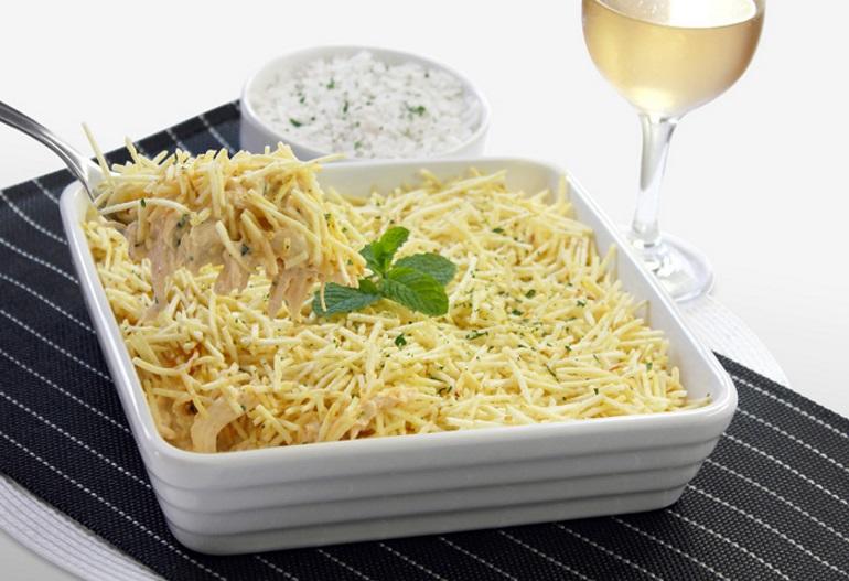 Fricassê cremoso com FRITAS