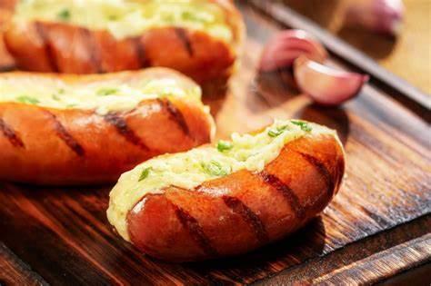 (mini) Linguiça (toscana ) recheada com queijo + FRITAS(quentinha n°7)
